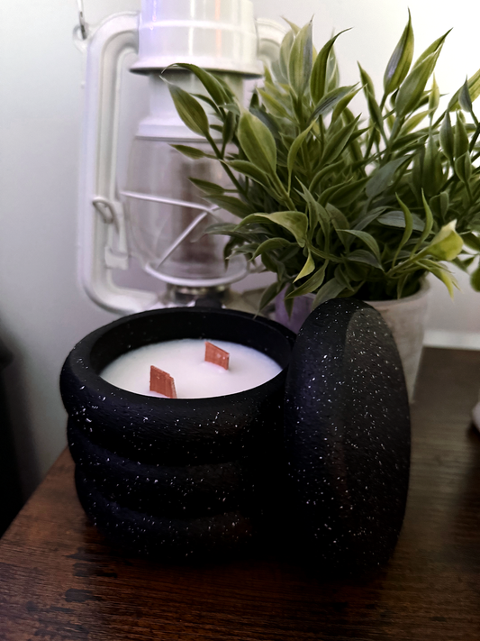 BUBBLY CONCRETE CANDLE. | FLNT.